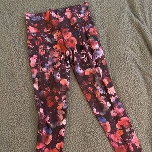 Athleta Salutations Stash Pocket II Medium Floral Printed Leggings